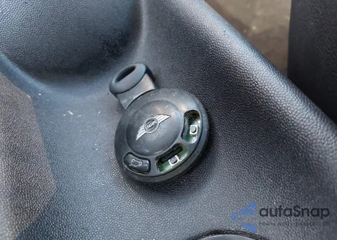 2010 Mini Cooper from USA, damaged, VIN WMWMF3C57ATZ64343